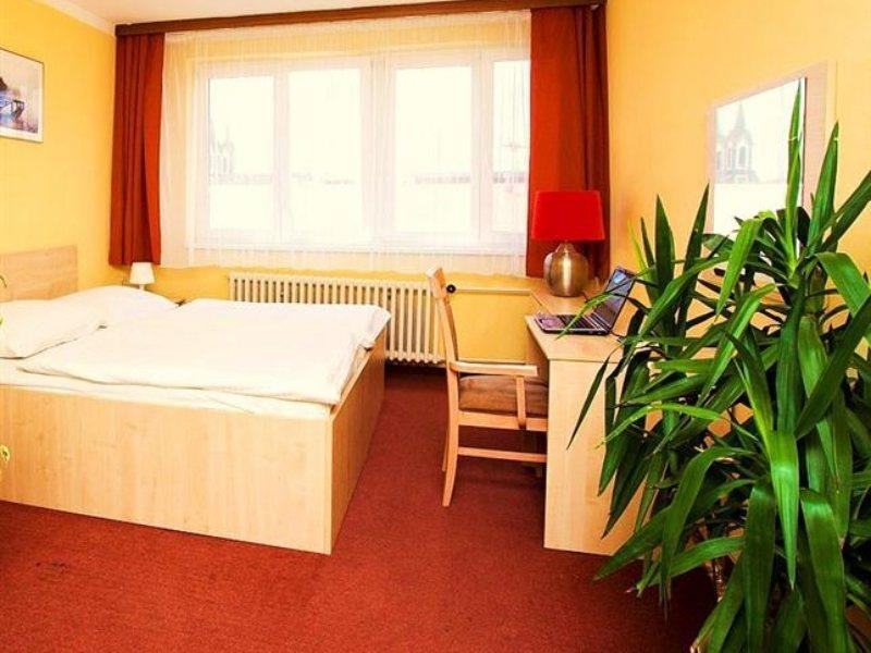 Charles 3* Praga
